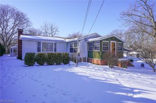 1554 Woods Road, Akron, OH 44306