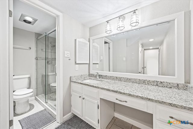 11926 Holm Oaks Drive, San Antonio, TX 78249