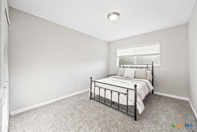 11926 Holm Oaks Drive, San Antonio, TX 78249