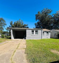 1 Neal Place, North Little Rock, AR 72217