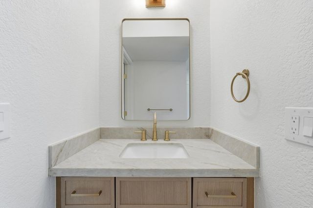 122 S Hardy Drive Apt 43, Tempe, AZ 85281