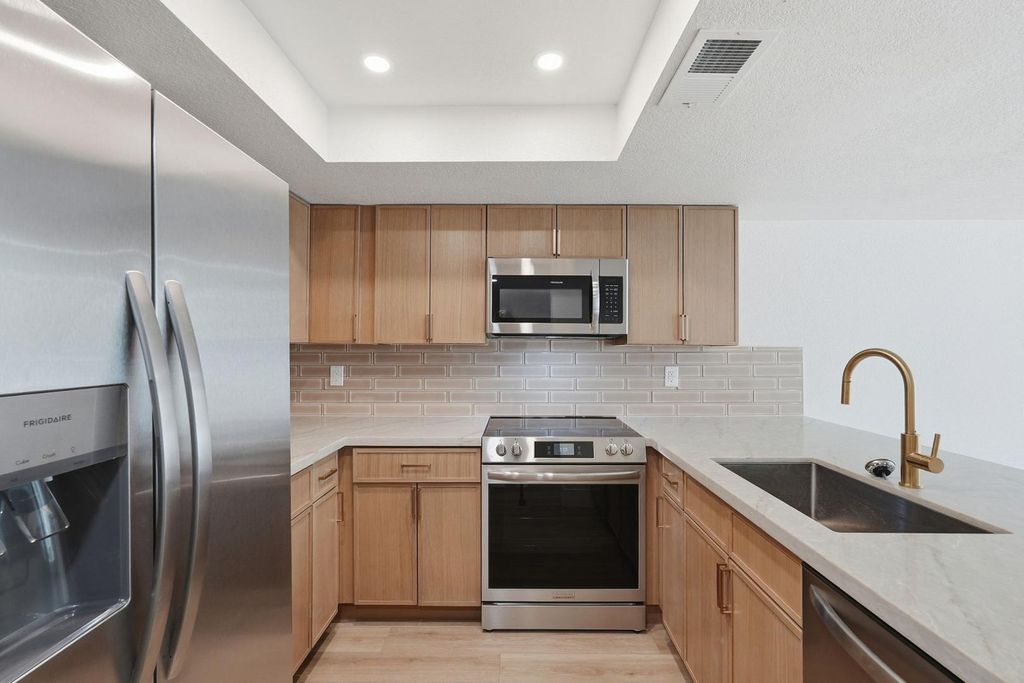 122 S Hardy Drive Apt 43, Tempe, AZ 85281