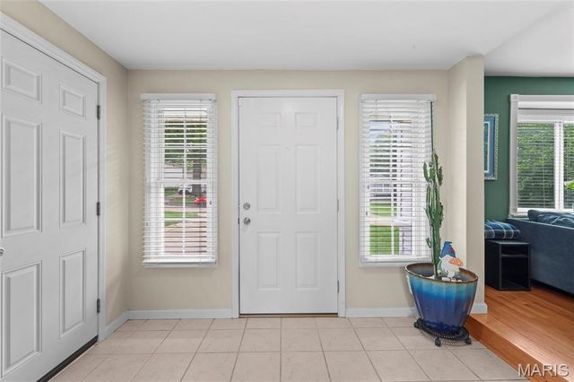 9557 Cantwell Drive, Affton, MO 63123