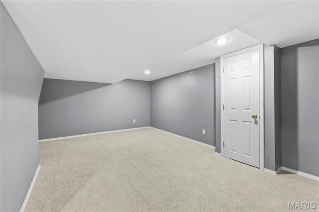 9557 Cantwell Drive, Affton, MO 63123