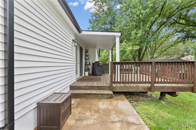 9557 Cantwell Drive, Affton, MO 63123