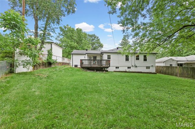 9557 Cantwell Drive, Affton, MO 63123