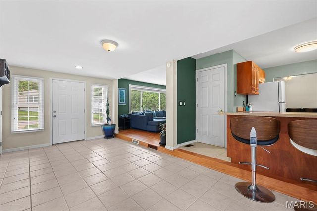 9557 Cantwell Drive, Affton, MO 63123