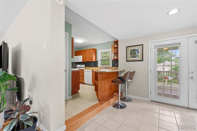 9557 Cantwell Drive, Affton, MO 63123