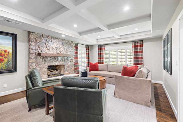 1450 N Buckner Boulevard, Dallas, TX 75218