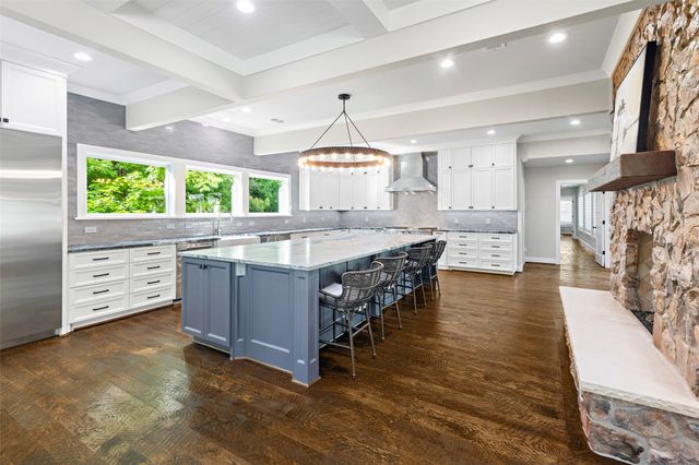 1450 N Buckner Boulevard, Dallas, TX 75218