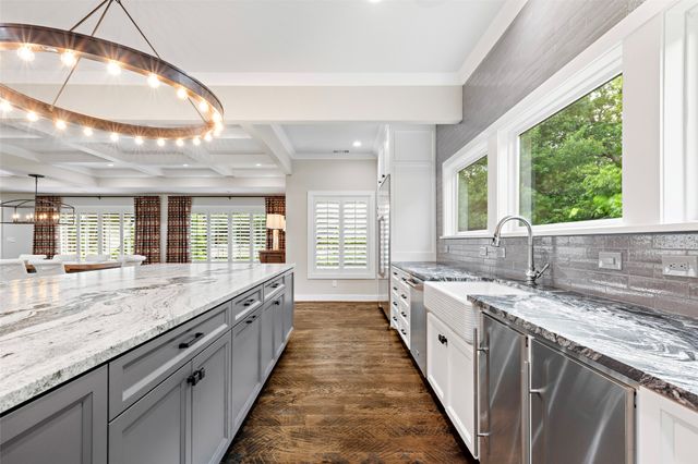 1450 N Buckner Boulevard, Dallas, TX 75218