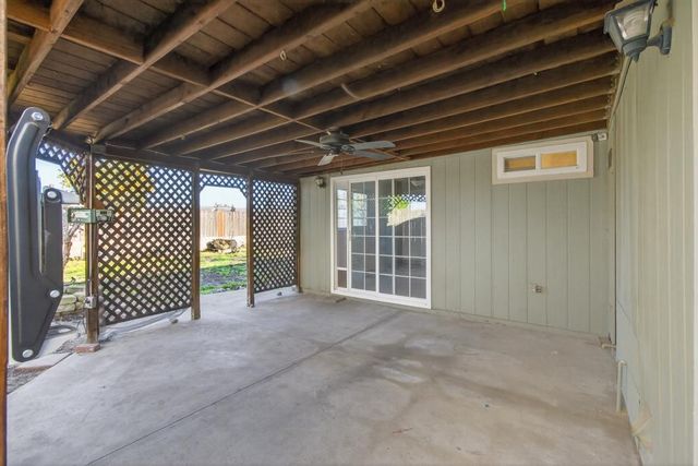 4355 Evelyn Dr, Olivehurst, CA 95961