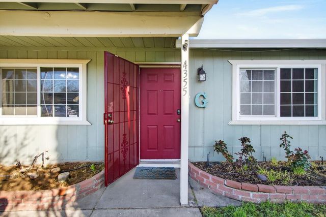 4355 Evelyn Dr, Olivehurst, CA 95961