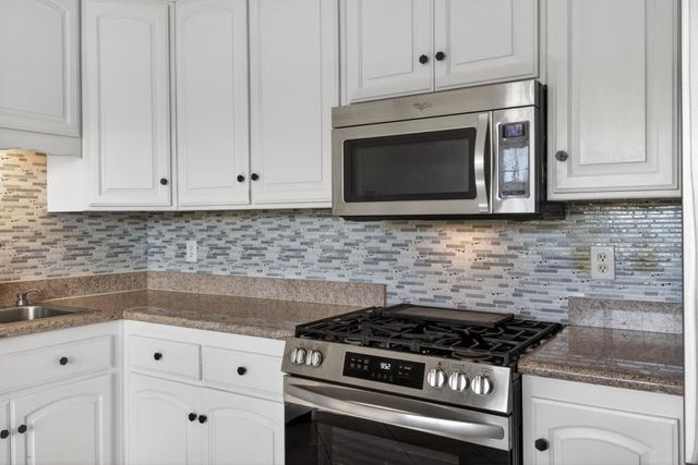 4355 Evelyn Dr, Olivehurst, CA 95961