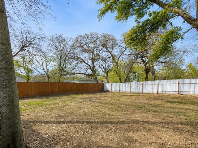 713 N Wood Street, Denton, TX 76209