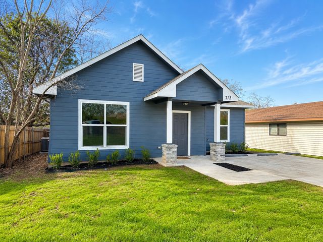 713 N Wood Street, Denton, TX 76209