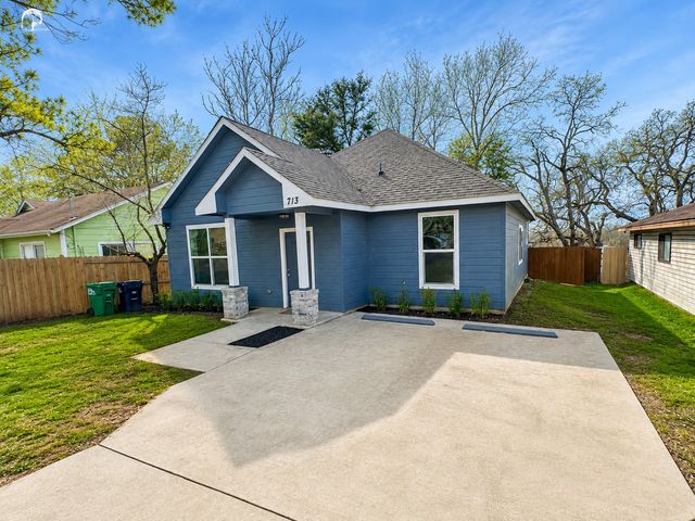 713 N Wood Street, Denton, TX 76209