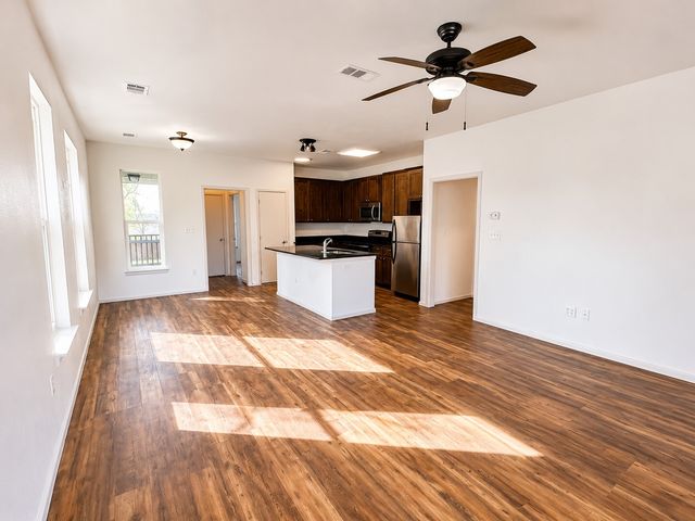713 N Wood Street, Denton, TX 76209