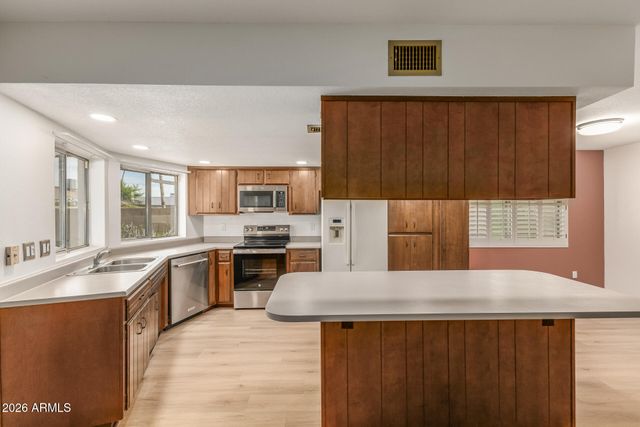 5222 W LAS PALMARITAS Drive, Glendale, AZ 85302