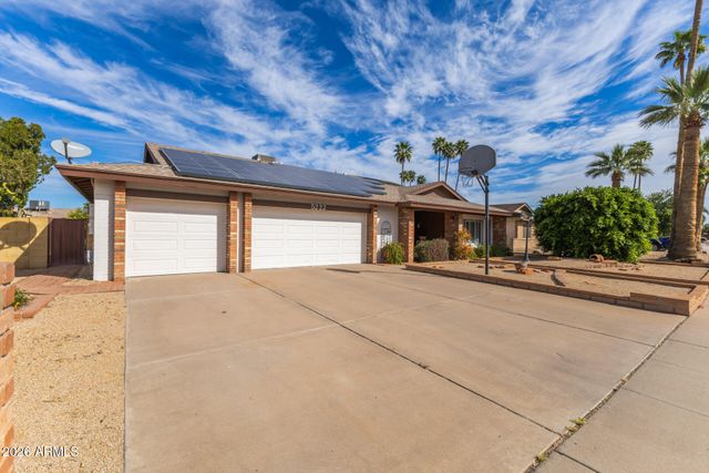 5222 W LAS PALMARITAS Drive, Glendale, AZ 85302