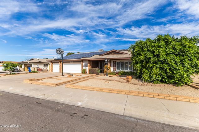 5222 W LAS PALMARITAS Drive, Glendale, AZ 85302