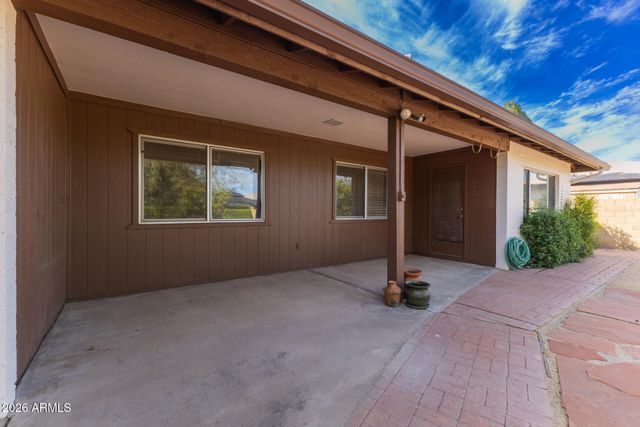 5222 W LAS PALMARITAS Drive, Glendale, AZ 85302