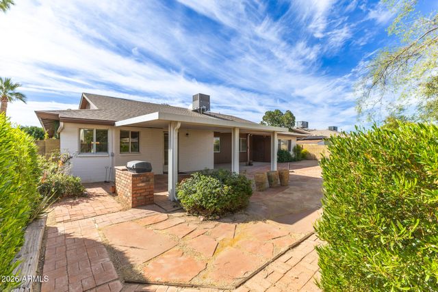 5222 W LAS PALMARITAS Drive, Glendale, AZ 85302