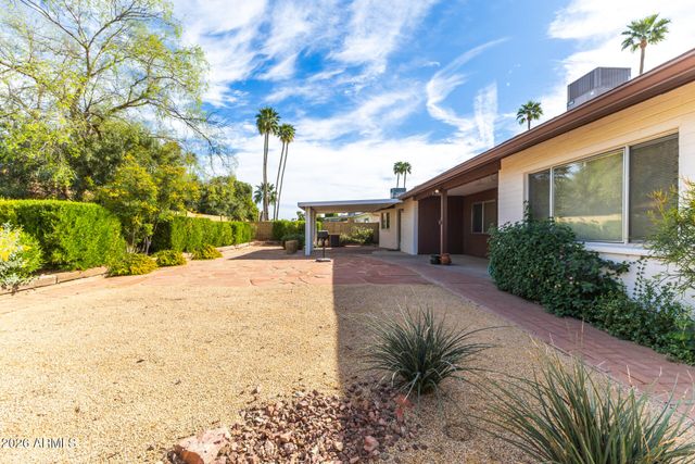 5222 W LAS PALMARITAS Drive, Glendale, AZ 85302