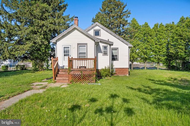 631 HIGH ST, Burlington, NJ 08016