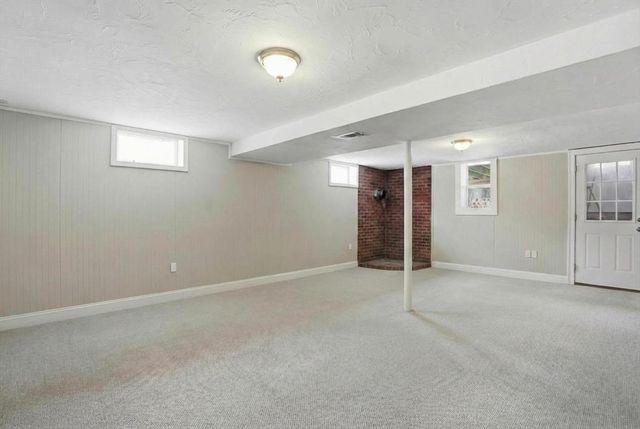 2 Hemenway Road, Framingham, MA 01701