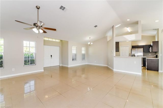 1425 SW 6th PL, Cape Coral, FL 33991