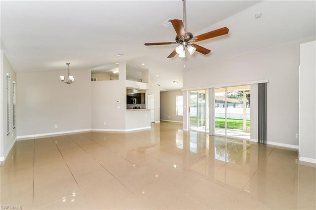 1425 SW 6th PL, Cape Coral, FL 33991