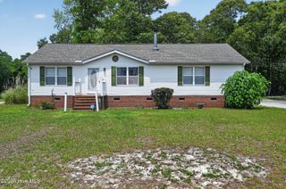 1866 Sunset Cove Drive SE, Bolivia, NC 28422