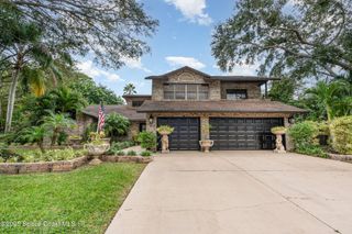 562 Lake Ashley Circle, Melbourne, FL 32904