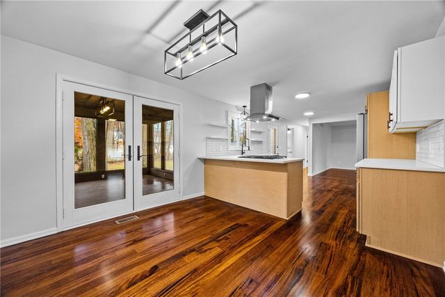 1165 Woodbridge Lane, Webster, NY 14580