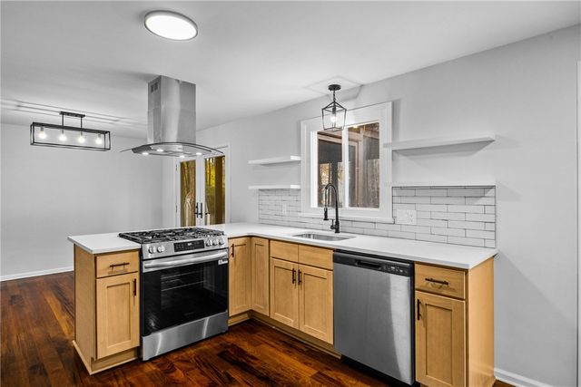 1165 Woodbridge Lane, Webster, NY 14580