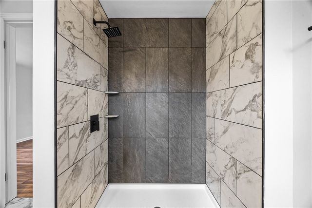 1165 Woodbridge Lane, Webster, NY 14580