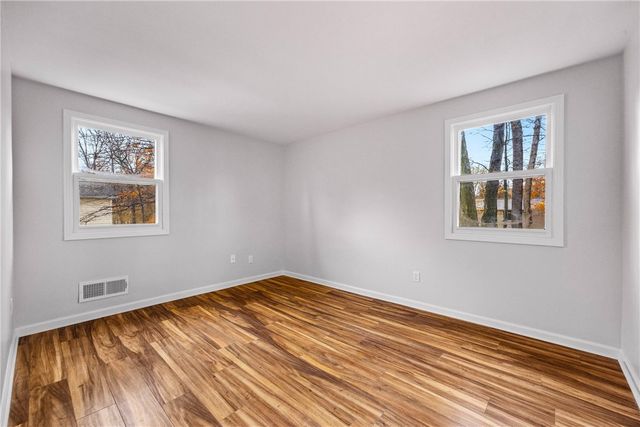 1165 Woodbridge Lane, Webster, NY 14580