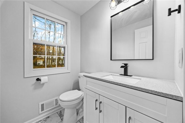 1165 Woodbridge Lane, Webster, NY 14580