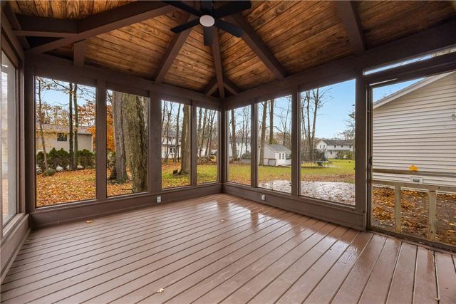 1165 Woodbridge Lane, Webster, NY 14580