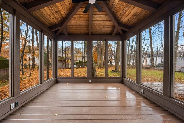 1165 Woodbridge Lane, Webster, NY 14580