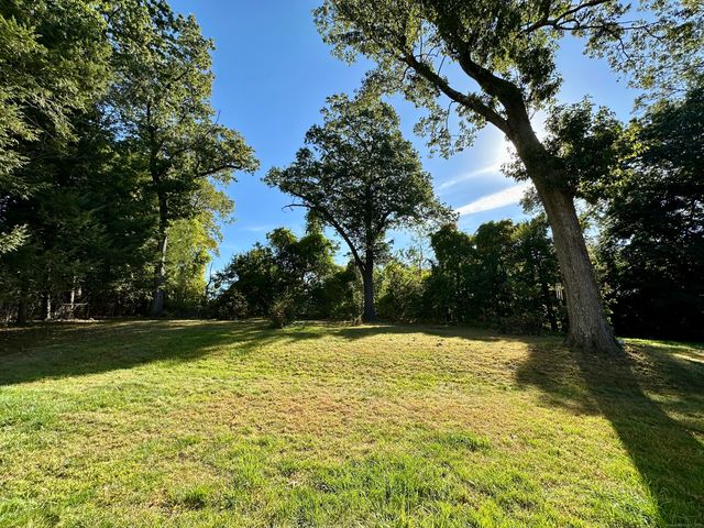 3 Coolidge Drive, Enfield, CT 06082