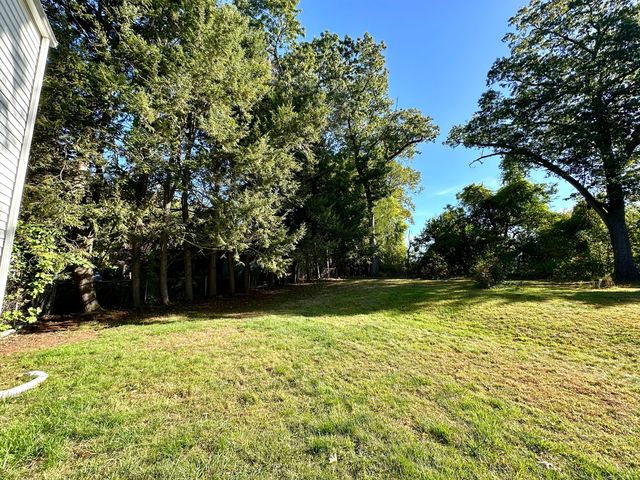 3 Coolidge Drive, Enfield, CT 06082