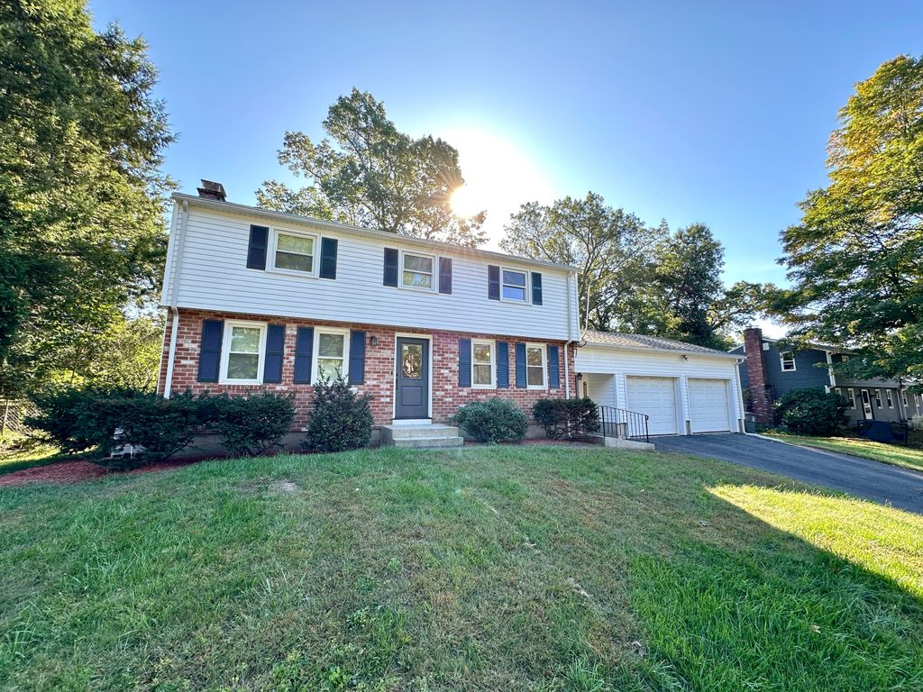 3 Coolidge Drive, Enfield, CT 06082