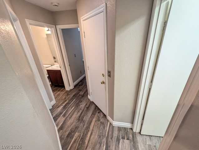 4917 Hostetler Avenue, Las Vegas, NV 89131