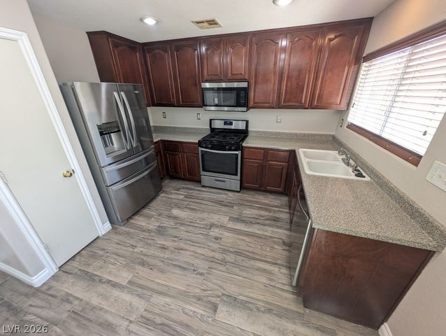 4917 Hostetler Avenue, Las Vegas, NV 89131