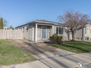 14810 Poplar Street, Southgate, MI 48195