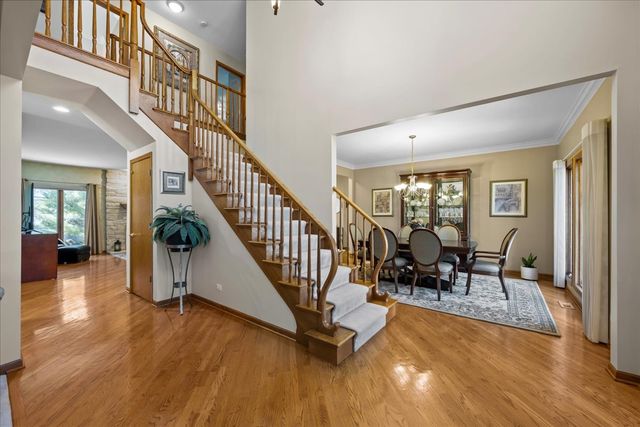 1928 N Ridge Avenue, Arlington Heights, IL 60004