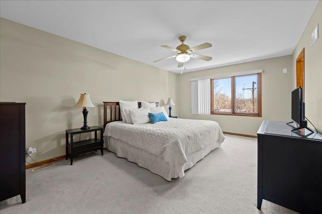 1928 N Ridge Avenue, Arlington Heights, IL 60004