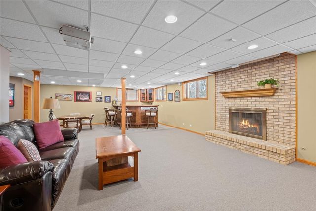 1928 N Ridge Avenue, Arlington Heights, IL 60004
